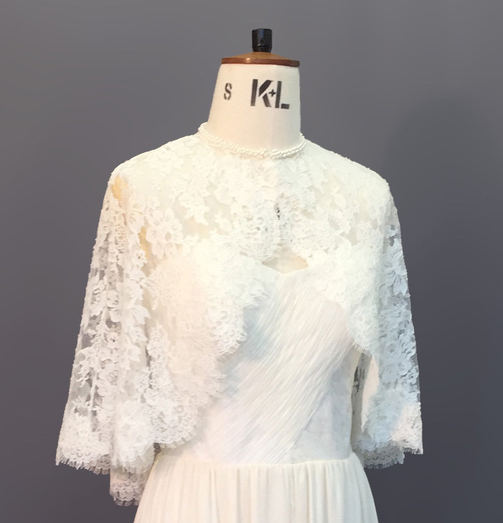 Pearl Lace Capelet