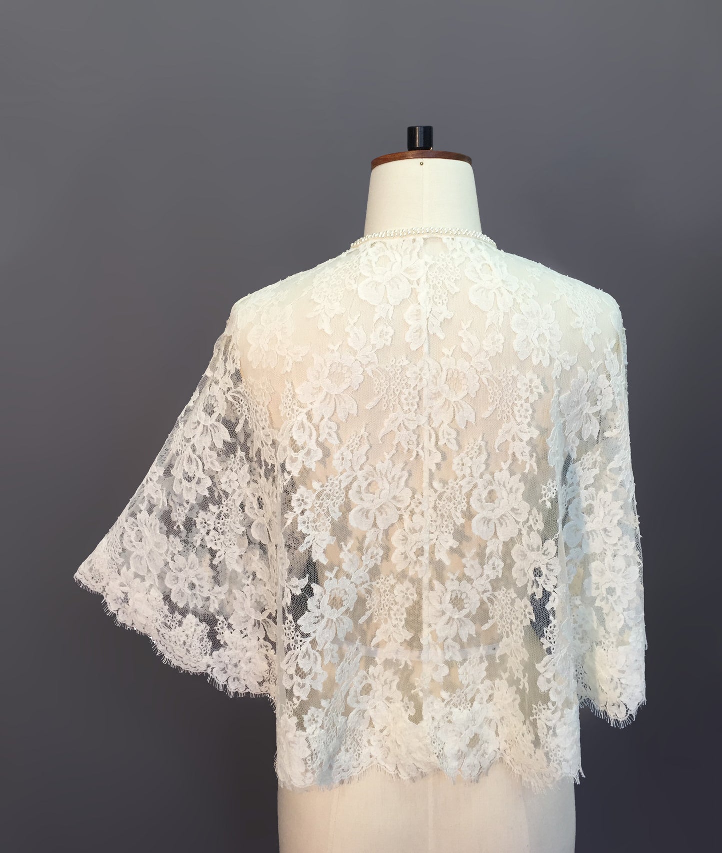 Pearl Lace Capelet